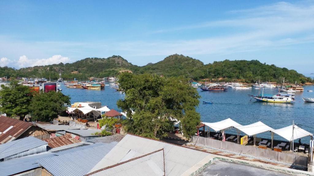 Siola Hotel Labuan Bajo Exterior photo